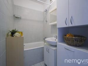 Prodej bytu 2+kk, Praha - Kobylisy, Kyselova, 43 m2