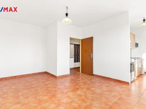 Prodej bytu 1+kk, Pardubice - Černá za Bory, Na Vsi, 30 m2