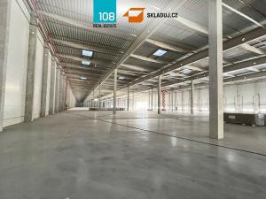 Pronájem skladu, Pardubice, Nádražní, 8000 m2