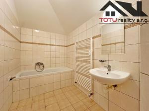 Pronájem bytu 3+1, Náchod, U Zastávky, 70 m2