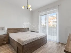 Pronájem bytu 2+kk, Praha - Pitkovice, Penízovková, 59 m2