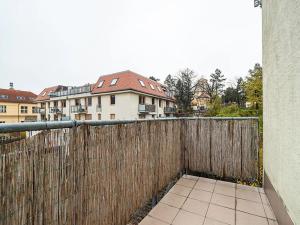 Pronájem bytu 2+kk, Praha - Modřany, Komořanská, 47 m2