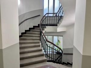 Prodej bytu 2+kk, Praha - Bubeneč, Národní obrany, 55 m2