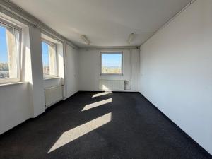 Pronájem výrobních prostor, Dolní Rychnov, Bergmannova, 5000 m2