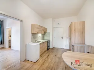 Pronájem bytu 2+kk, Praha - Krč, Budějovická, 38 m2