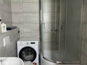 Pronájem bytu 2+kk, Praha - Karlín, Křižíkova, 36 m2