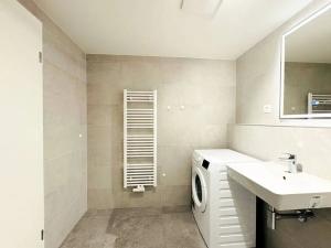 Pronájem bytu 2+kk, Praha - Vršovice, Murmanská, 55 m2