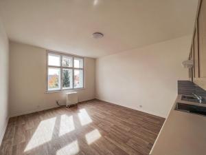 Pronájem bytu 2+kk, Praha - Břevnov, U první baterie, 44 m2