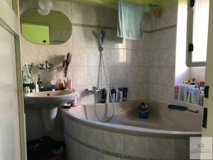 Pronájem bytu 2+1, Karlovy Vary, K. Čapka, 74 m2