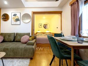 Prodej bytu 1+kk, Praha - Nové Město, Navrátilova, 28 m2