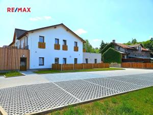 Prodej bytu 2+kk, Svoboda nad Úpou, Nádražní, 54 m2