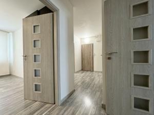 Pronájem bytu 4+kk, Kladno - Kročehlavy, Děčínská, 68 m2