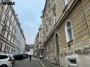 Prodej bytu 3+1, Karlovy Vary, Raisova, 84 m2