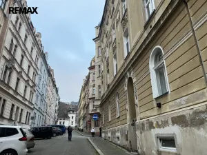 Prodej bytu 3+1, Karlovy Vary, Raisova, 84 m2