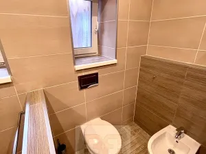 Pronájem bytu 3+kk, Praha - Kobylisy, Na pěšinách, 77 m2