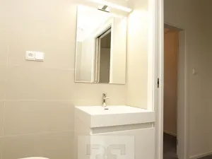 Pronájem kanceláře, Praha - Holešovice, Vinařská, 40 m2