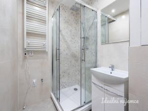 Pronájem bytu 2+1, Praha - Letňany, Chlebovická, 61 m2