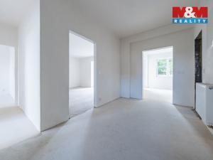 Prodej bytu 4+1, Praha - Ruzyně, Duchcovská, 80 m2