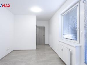 Pronájem bytu 1+kk, Brno - Židenice, Vančurova, 27 m2