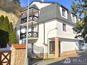 Prodej bytu 3+kk, Praha - Hlubočepy, Pod Žvahovem, 100 m2