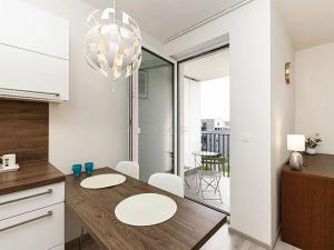 Pronájem bytu 1+kk, Praha - Vysočany, Strnadových, 33 m2