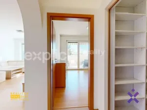 Pronájem bytu 2+kk, Kroměříž, Nitranská, 69 m2