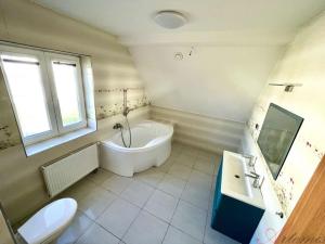 Pronájem rodinného domu, Ostrava - Hrabůvka, Moravská, 220 m2