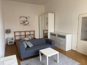 Pronájem bytu 2+kk, Praha - Dejvice, Muchova, 50 m2