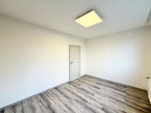 Pronájem bytu 3+1, Liberec - Liberec XIII-Nové Pavlovice, Bezová, 67 m2