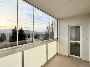 Pronájem bytu 3+1, Liberec - Liberec XIII-Nové Pavlovice, Bezová, 67 m2