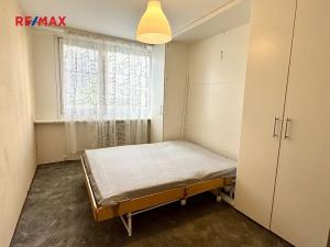 Pronájem bytu 2+kk, Kladno, Holandská, 40 m2