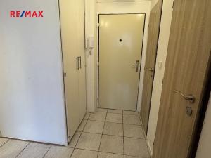 Pronájem bytu 2+kk, Kladno, Holandská, 40 m2