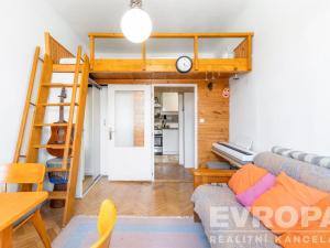 Pronájem bytu 2+1, Praha - Košíře, Pod Kavalírkou, 41 m2