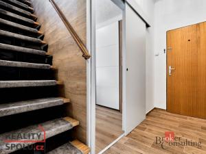 Prodej bytu 2+1, Dalovice - Všeborovice, Dolní, 62 m2