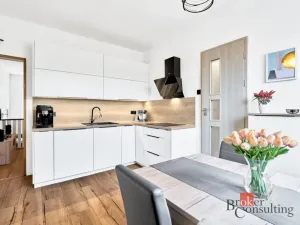 Prodej bytu 2+1, Dalovice - Všeborovice, Dolní, 62 m2