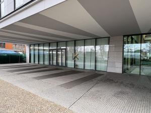 Pronájem obchodního prostoru, Praha - Karlín, Karolinská, 207 m2