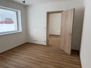 Prodej bytu 2+kk, Kunčice nad Labem, 79 m2