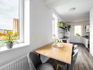 Prodej bytu 3+1, České Budějovice - České Budějovice 2, Dubenská, 77 m2