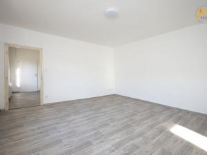 Pronájem bytu 2+1, Písek, třída Národní svobody, 59 m2