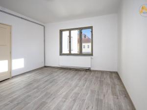 Pronájem bytu 2+1, Písek, třída Národní svobody, 59 m2