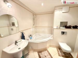 Pronájem bytu 2+kk, Praha - Letňany, Miroslava Hajna, 72 m2