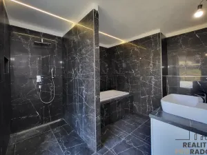 Prodej rodinného domu, Dobšice, 246 m2