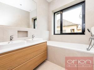 Pronájem rodinného domu, Praha - Stodůlky, Ke Koh-i-nooru, 282 m2