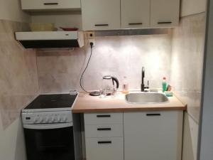 Pronájem bytu 2+kk, Liberec - Liberec XII-Staré Pavlovice, Malátova, 42 m2