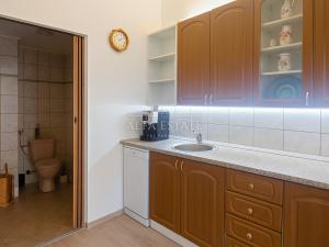 Prodej bytu 2+kk, Karlovy Vary - Stará Role, Závodu míru, 36 m2