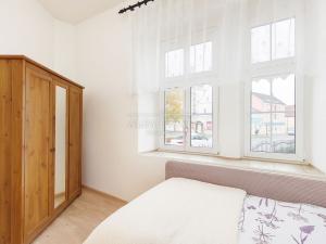 Prodej bytu 2+kk, Karlovy Vary - Stará Role, Závodu míru, 36 m2