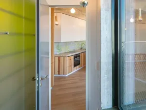 Pronájem bytu 2+kk, Praha - Holešovice, Komunardů, 57 m2