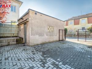 Pronájem garáže, Praha - Hloubětín, V Novém Hloubětíně, 16 m2