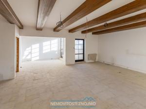 Prodej ubytování, Znojmo, Suchohrdelská, 1550 m2