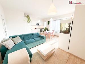 Pronájem bytu 3+kk, Praha - Hloubětín, Saarinenova, 80 m2